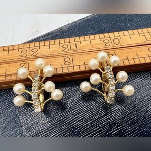 Vintage clip on gold faux pearl rhinestone branch earrings floral